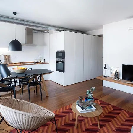 Center - Avenida Da Liberdade - 2 Bedrooms Apartment