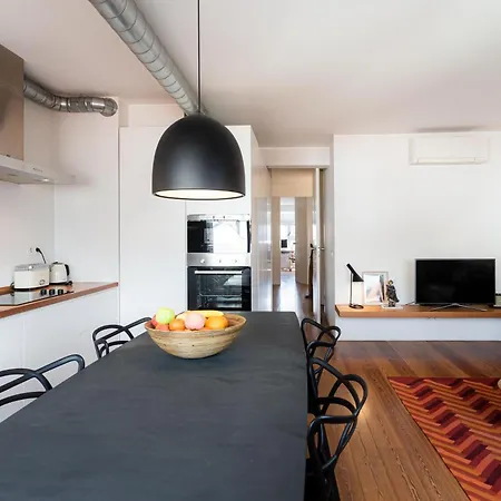 Design In Liberdade - 2 Bedroom Apartment, Marques Pombal